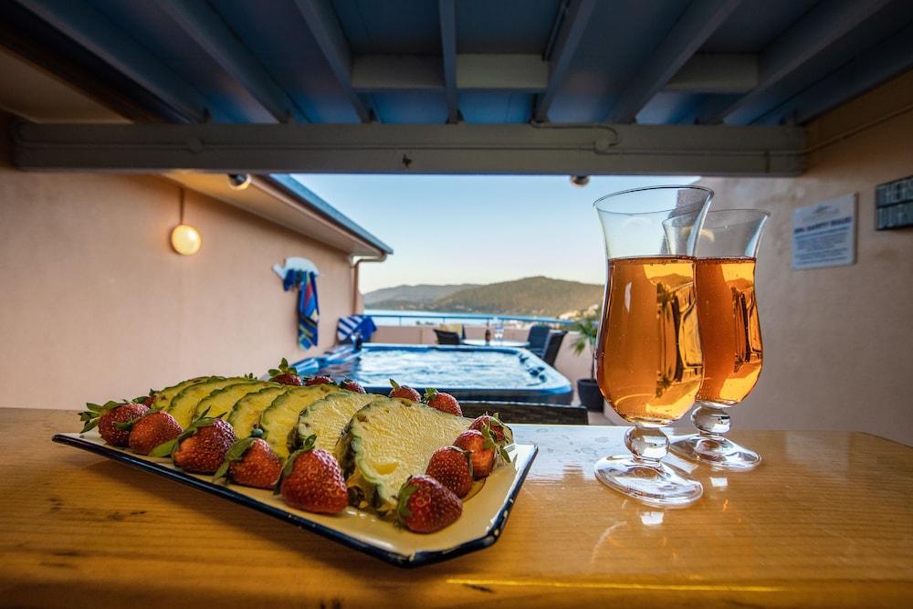 Sea Star Apartments Еърли Бийч Екстериор снимка