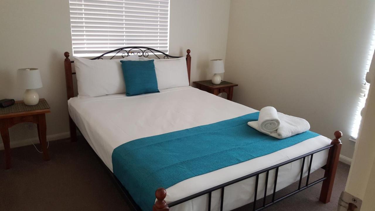 Sea Star Apartments Еърли Бийч Екстериор снимка