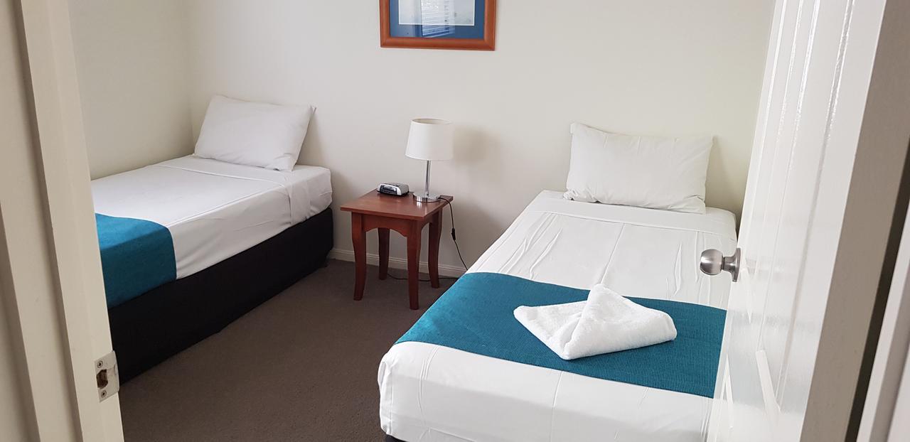 Sea Star Apartments Еърли Бийч Екстериор снимка