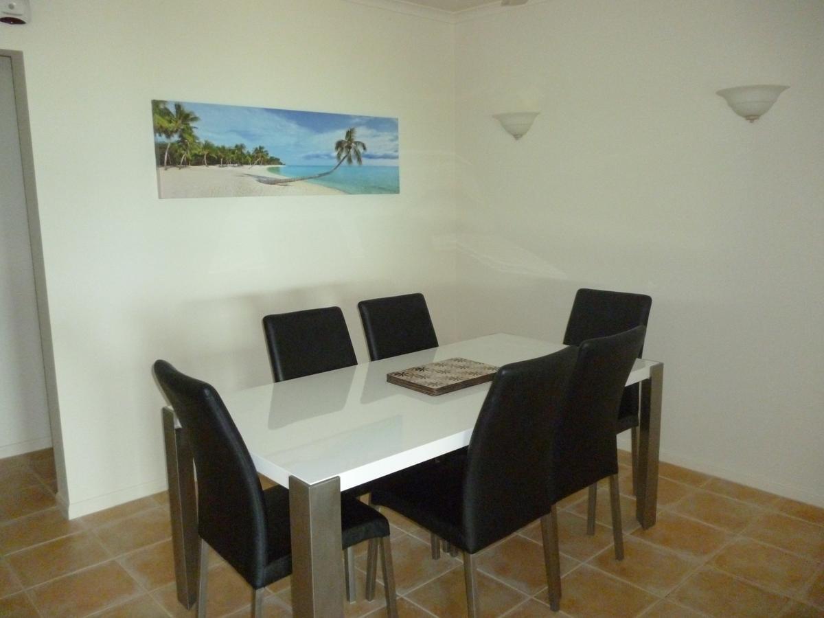 Sea Star Apartments Еърли Бийч Екстериор снимка