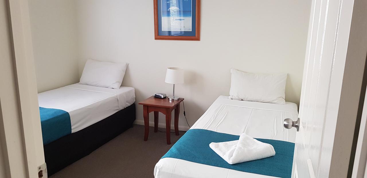 Sea Star Apartments Еърли Бийч Екстериор снимка